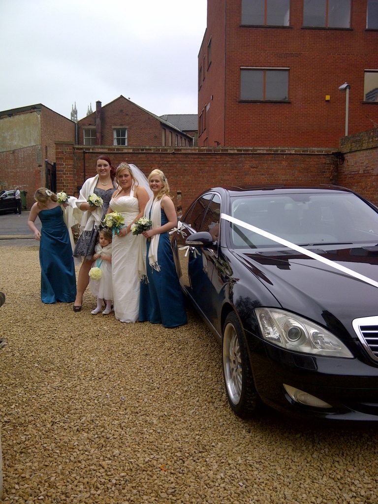 Andy Cars Taxi with Bridesmaids